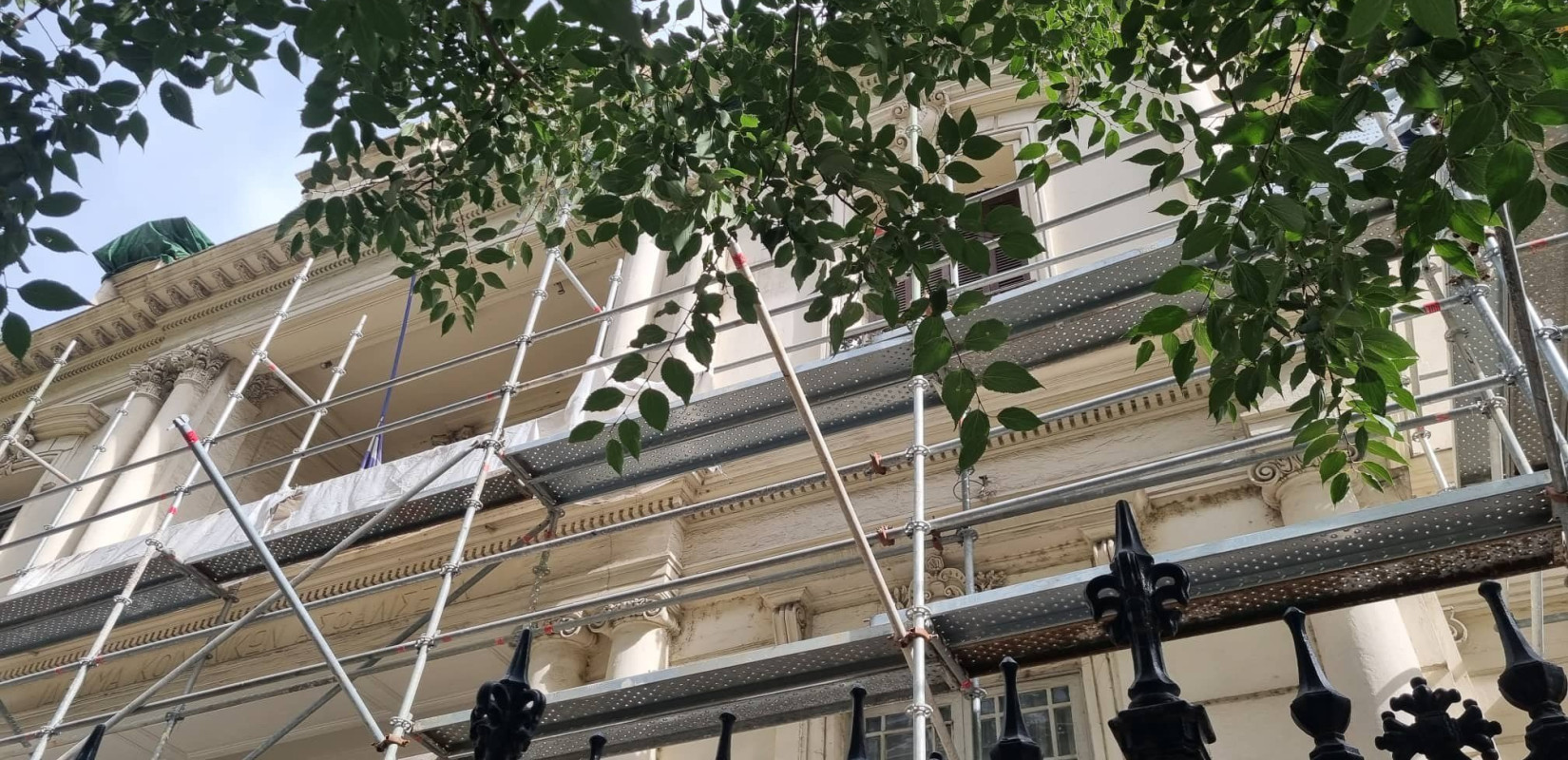 Επιστρέφει βήμα - βήμα η λάμψη στο εμβληματικό κτίριο του Κρατικού Ωδείου Θεσσαλονίκης