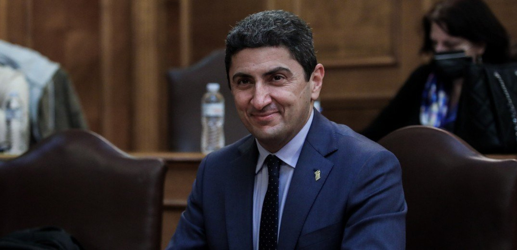 Λ. Αυγενάκης - μελισσοκόμοι:  Προστασία παραγωγής και περαιτέρω ανάδειξη του ελληνικού μελιού