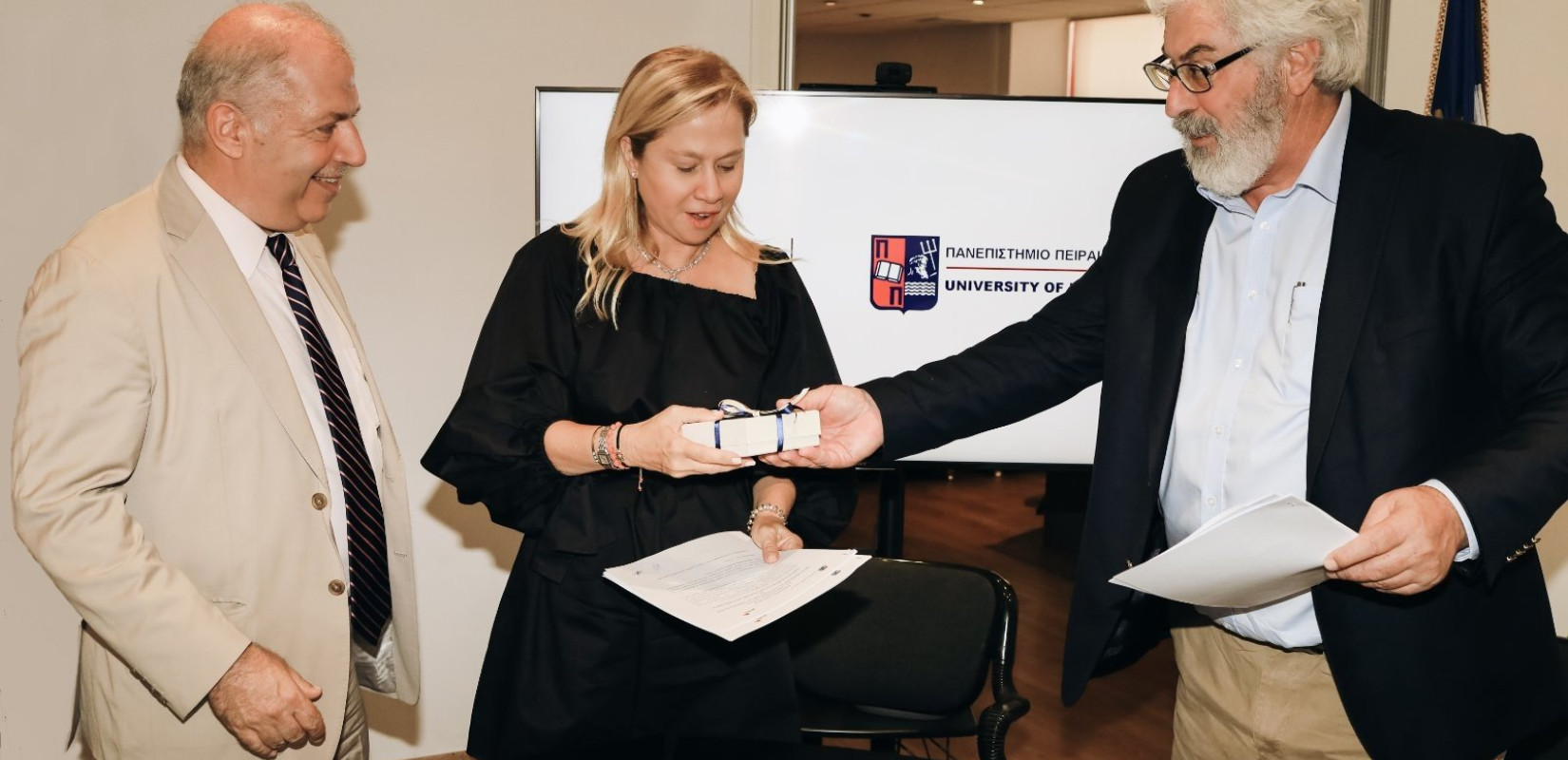 Μνημόνιο Συνεργασίας μεταξύ της PwC Ελλάδας και του Πανεπιστημίου Πειραιώς