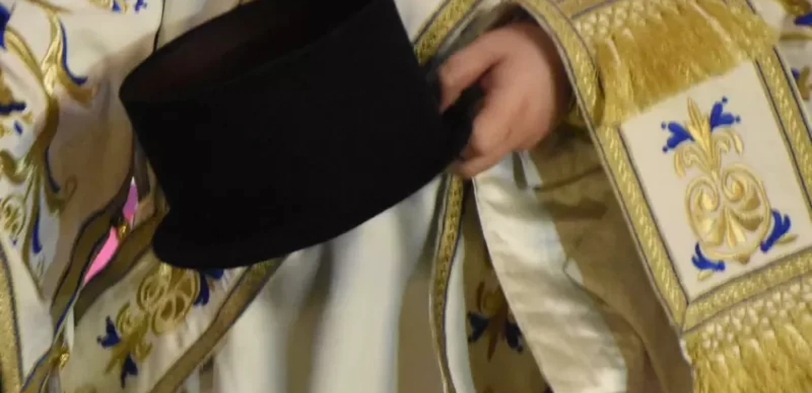 Θάνατος - μυστήριο αρχιμανδρίτη στην Κυψέλη: Αυτοκτονία λέει ο ιατροδικαστής, διαφωνεί η οικογένειά του