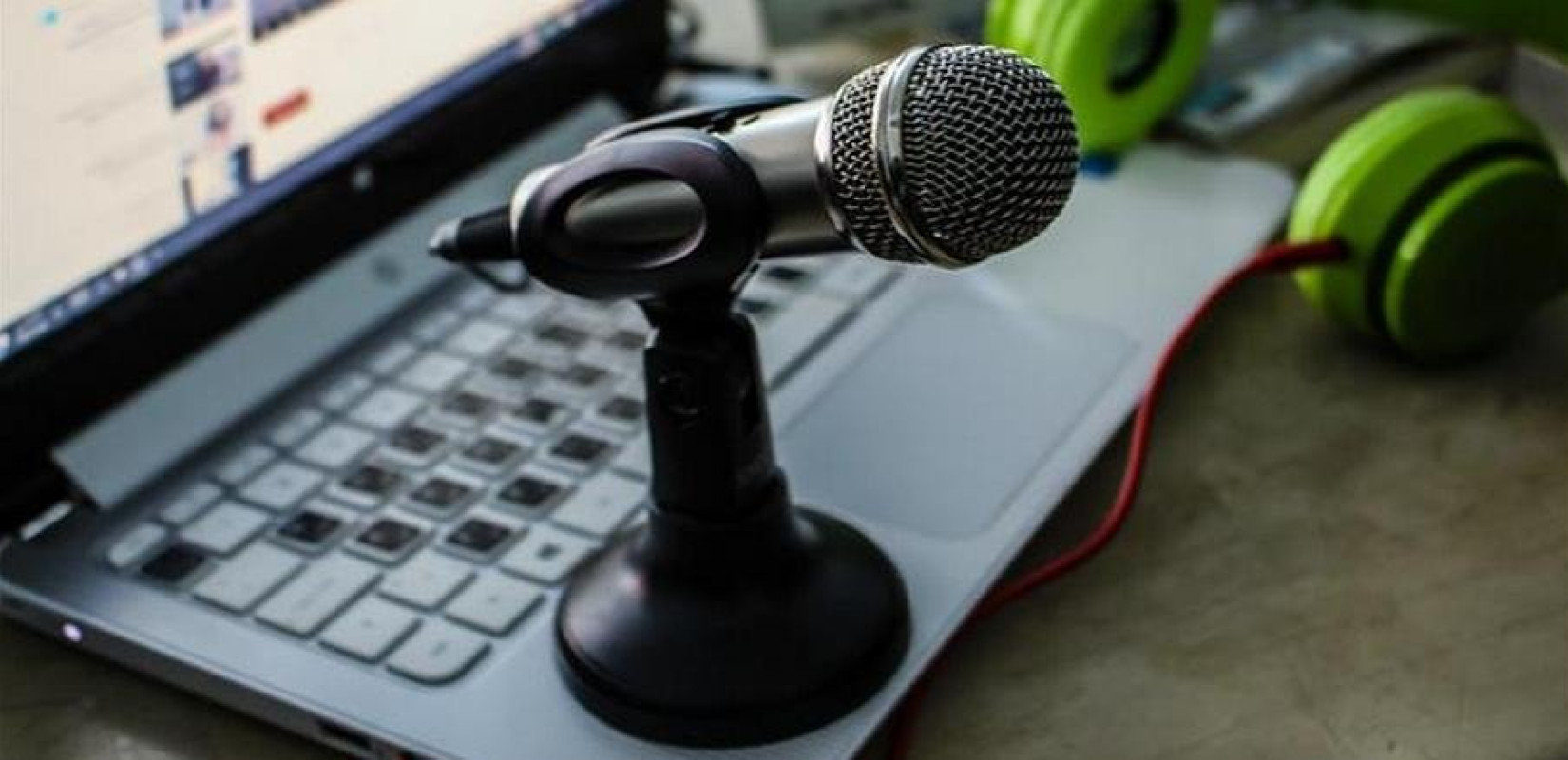 Μνημόνιο συνεργασίας υπέγραψαν το ΑΠΕ - ΜΠΕ και το Τμήμα Δημοσιογραφίας του ΑΠΘ 