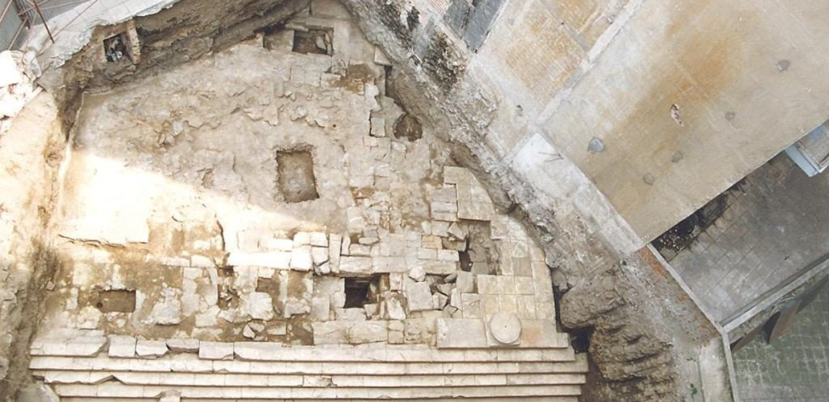 Θεσσαλονίκη: Περιφέρεια Κ. Μακεδονίας και Υπουργείο Πολιτισμού αναδεικνύουν τον αρχαιολογικό χώρο στην πλατεία Αντιγονιδών