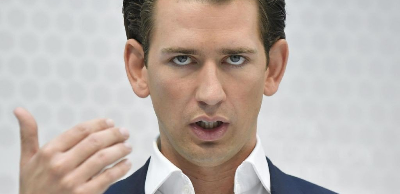 Αυστρία: Παραιτήθηκε ο Σ. Κούρτς - Εμπλέκεται σε υπόθεση διαφθοράς