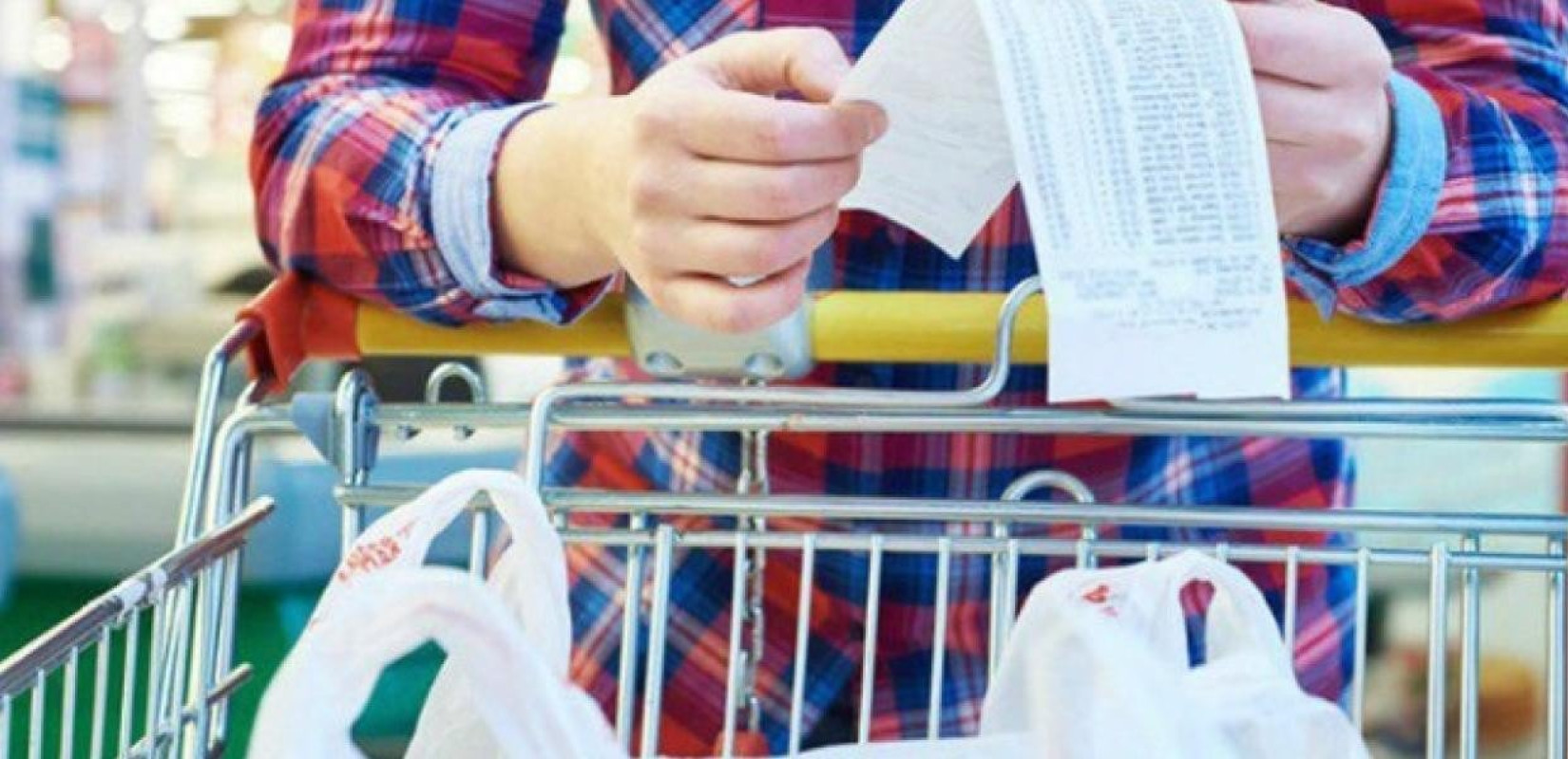 Ακρίβεια: «Γονατίζουν» οι Ευρωπαίοι, με δανεικά από τους συγγενείς ζουν 6 στους 10 Έλληνες