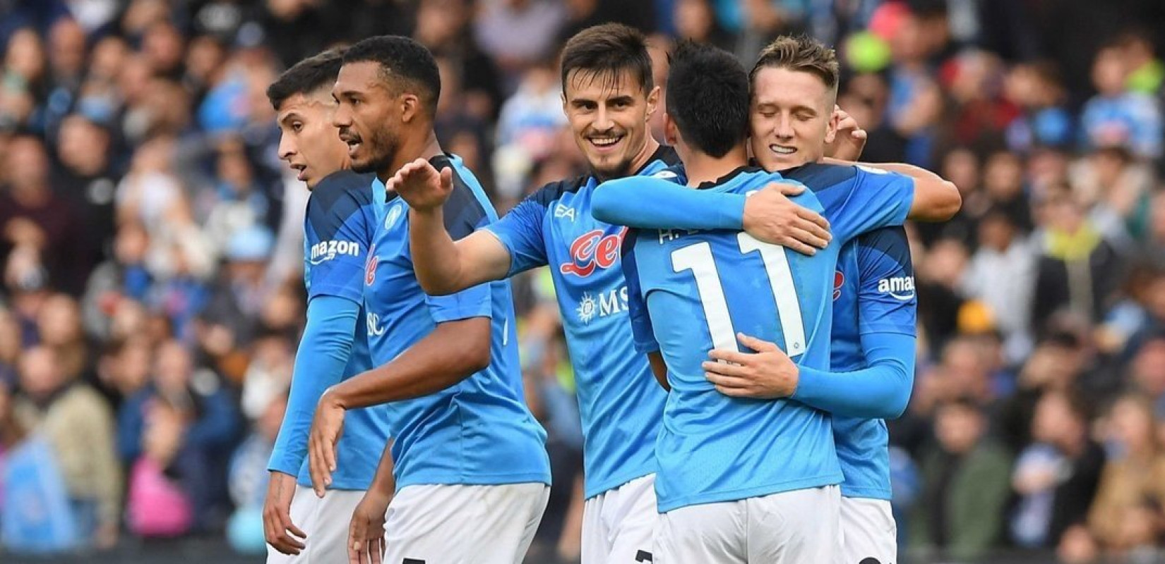 Ιταλία: Γλίτωσε την αυτοχειρία η Νάπολι και παρέμεινε σε απόσταση ασφαλείας (βίντεο)