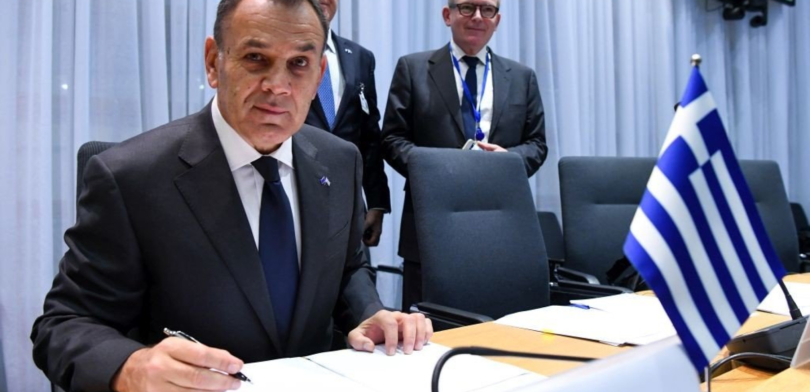 Με εντολή Παναγιωτόπουλου: Ποιοι λαμβάνουν χρήματα άμεσα για οδοιπορικά