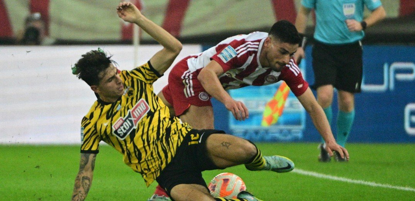 Super League: «Άσφαιροι» Ολυμπιακός και ΑΕΚ στο μεγάλο ντέρμπι