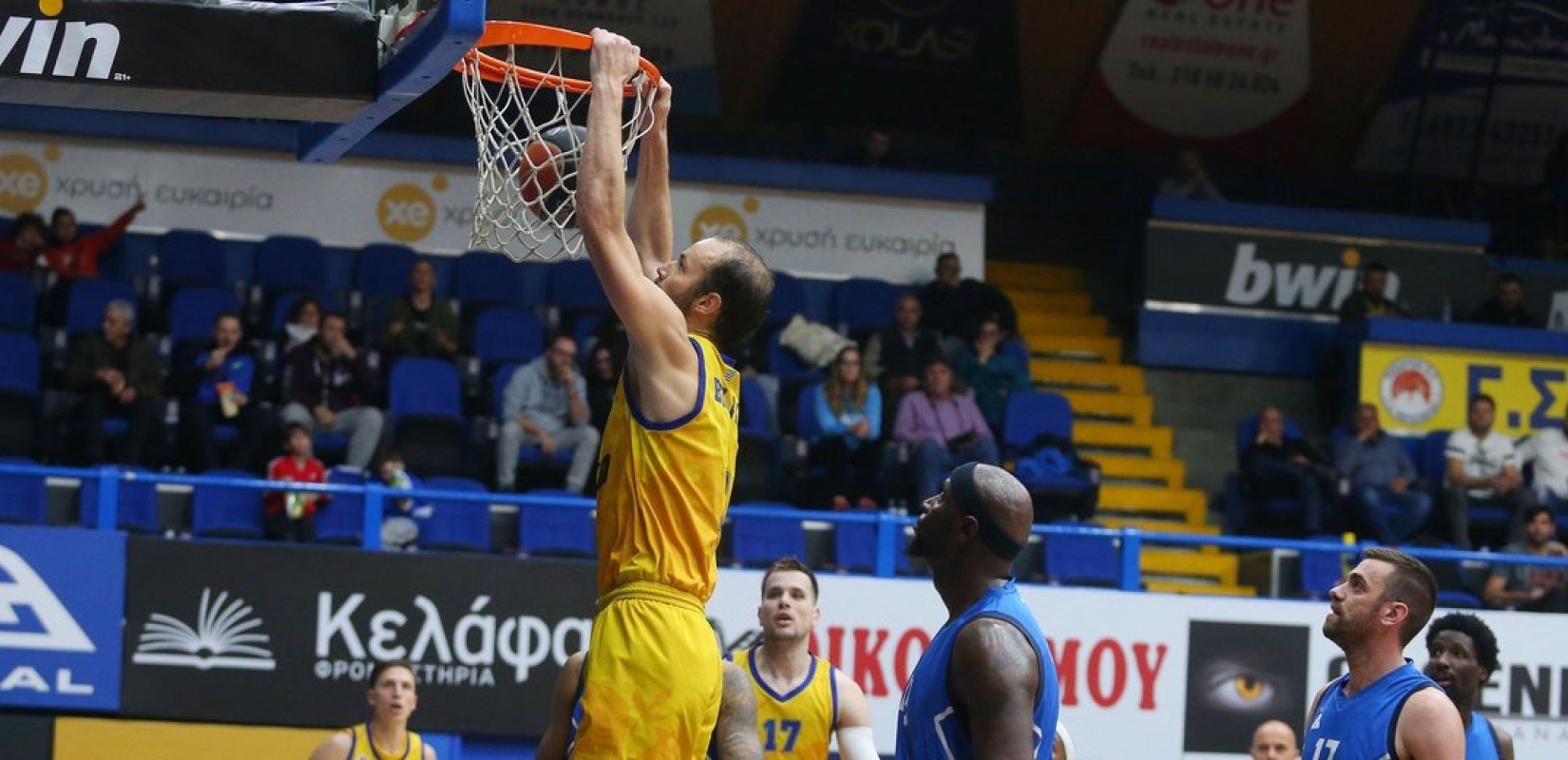 Μπάσκετ: Χωρίς φρένα το Περιστέρι (βίντεο)