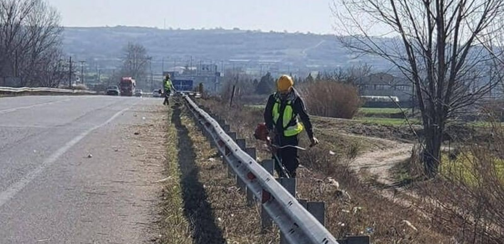 Θεσσαλονίκη: Εργασίες κοπής πρασίνου όλη την εβδομάδα στο δρόμο για Χαλκιδική