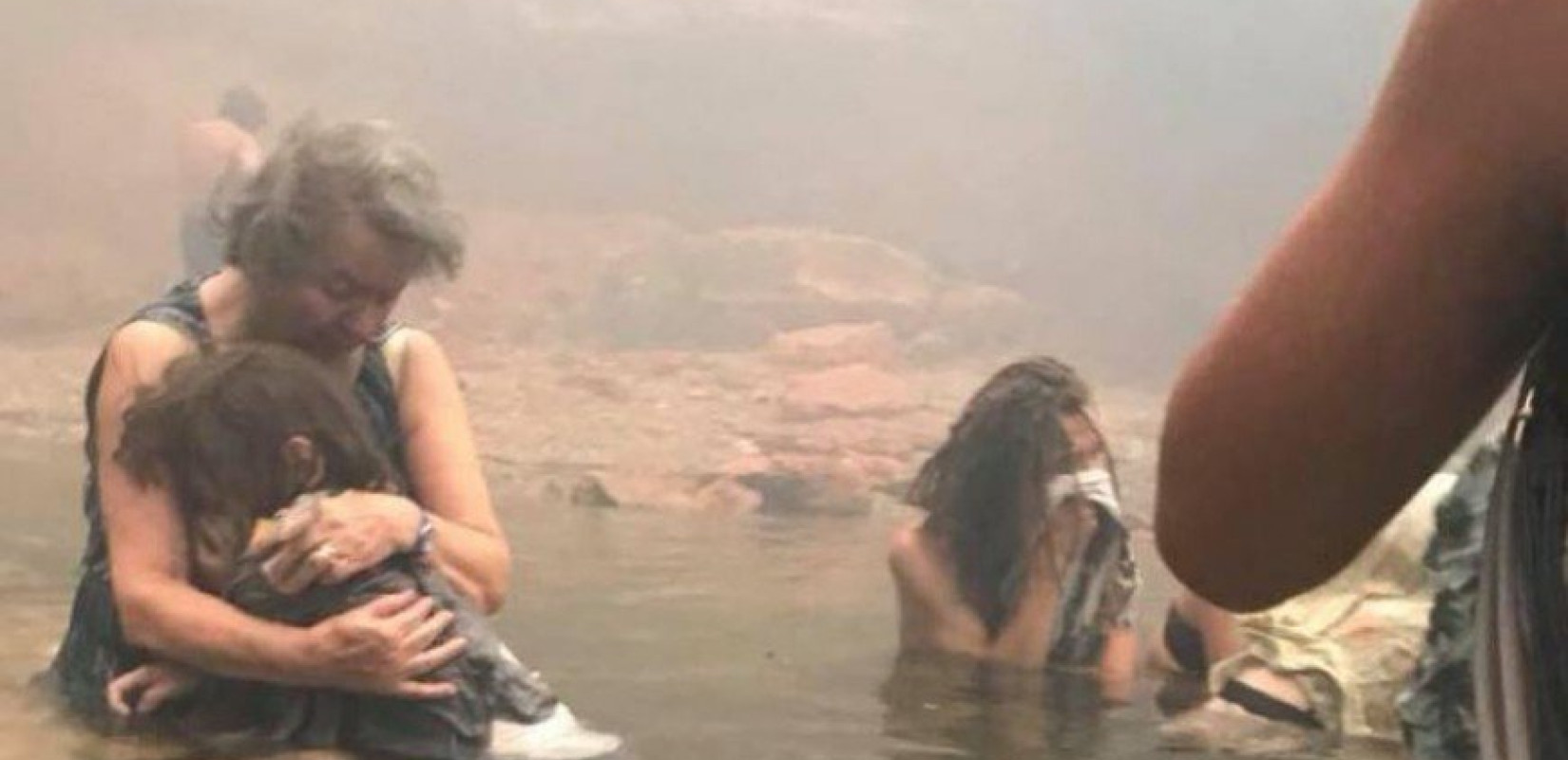 Δίκη Μάτι: Ξέσπασε ο κυβερνήτης του ελικοπτέρου «Φλόγα 1» - «Έχω ακούσει τα χίλια μύρια ενώ πετούσα σε θύελλα 10-12 μποφόρ»