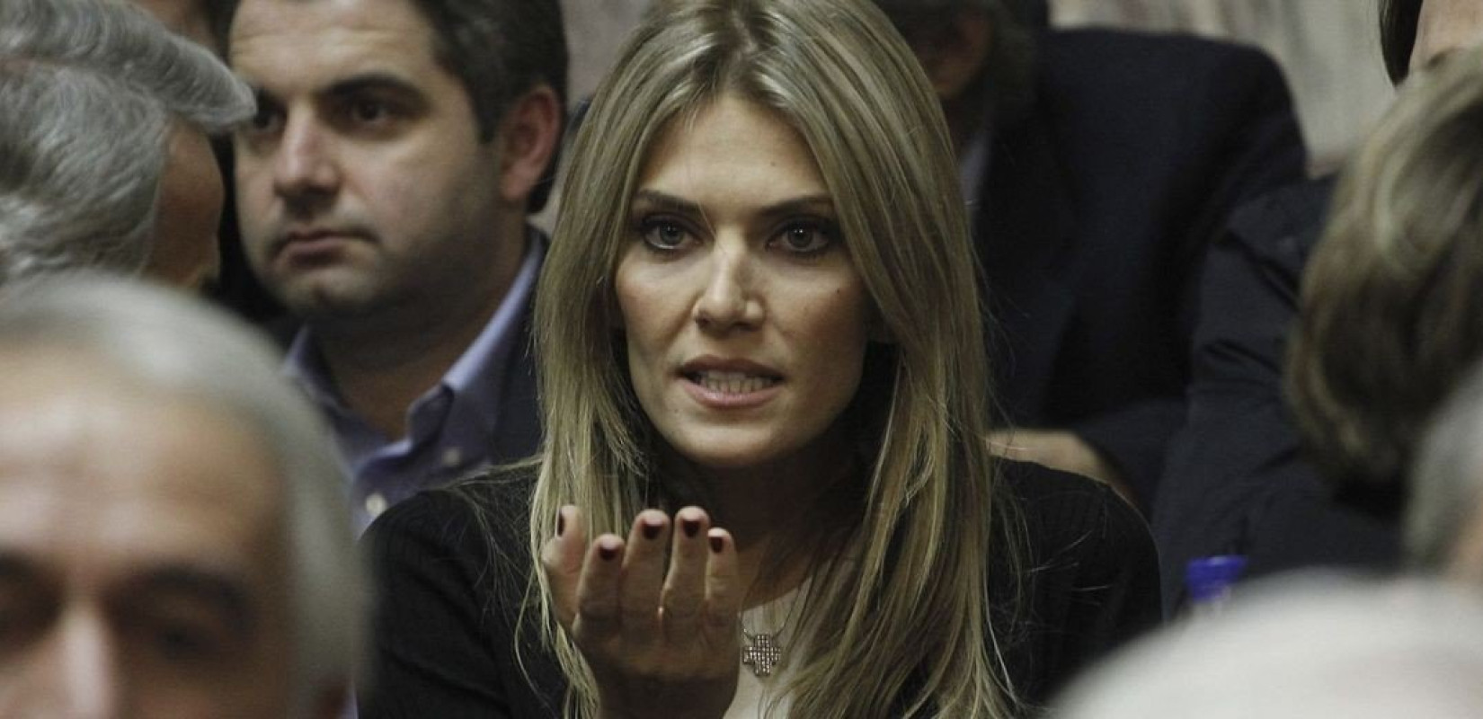 Le Soir: Η Καϊλή ομολόγησε ότι ζήτησε από τον πατέρα της να κρύψει τη βαλίτσα με τα χρήματα - Νέες αποκαλύψεις