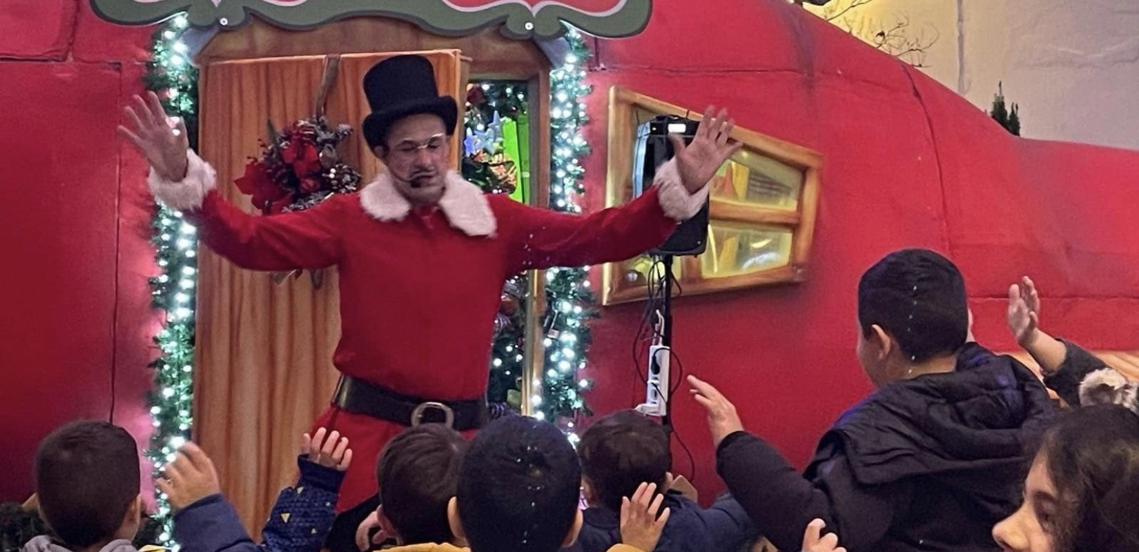 Η Κατερίνη σε Χριστουγεννιάτικους ρυθμούς - Αγαπημένος προορισμός το «Μουσείο Χριστουγέννων»