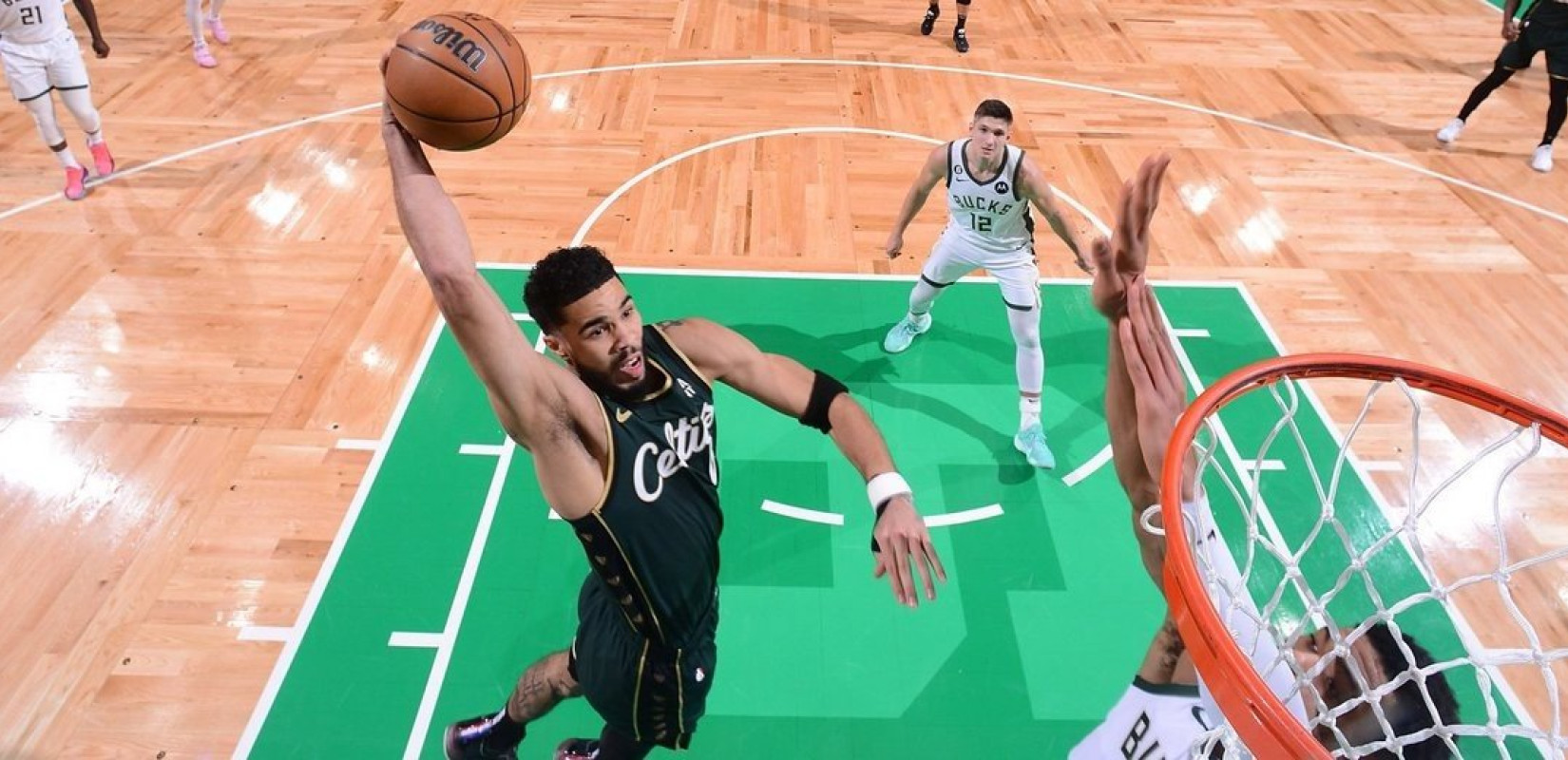 NBA: Χριστουγεννιάτικος εφιάλτης για τους Μπακς στη Βοστώνη (βίντεο)