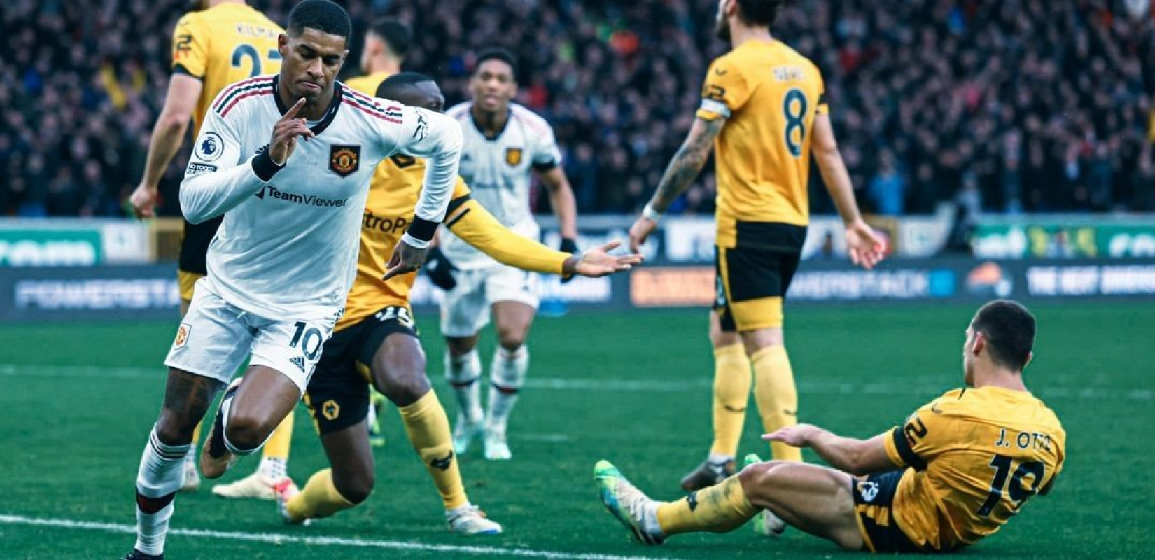 Αγγλία: Ο τιμωρημένος Ράσφορντ λύτρωσε τη Μάντσεστερ Γιουνάιτεντ στο «Μολινό» (βίντεο)