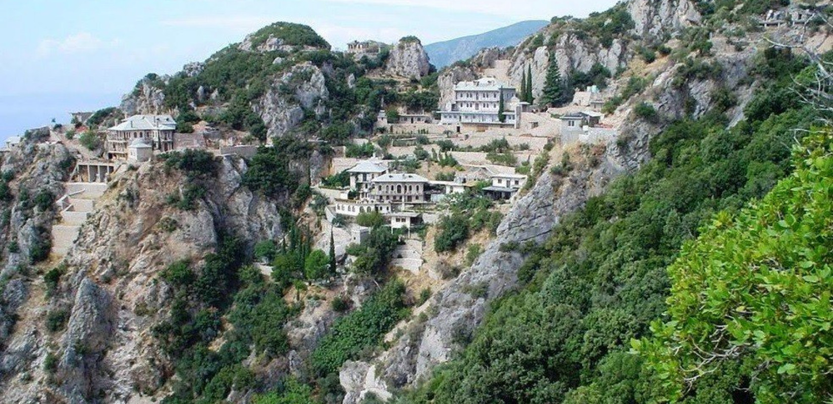 Προληπτικά μέτρα σε νησιά για την αποφυγή έκθεσης ανθρώπων σε κατολισθήσεις
