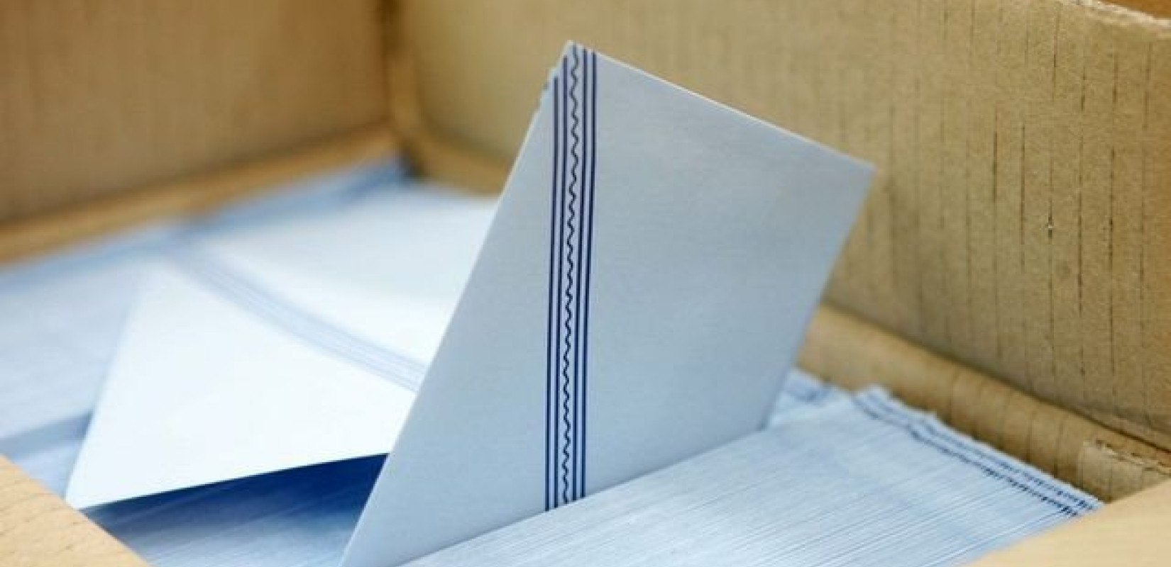 Τα σενάρια μπροστά στη διπλή κάλπη