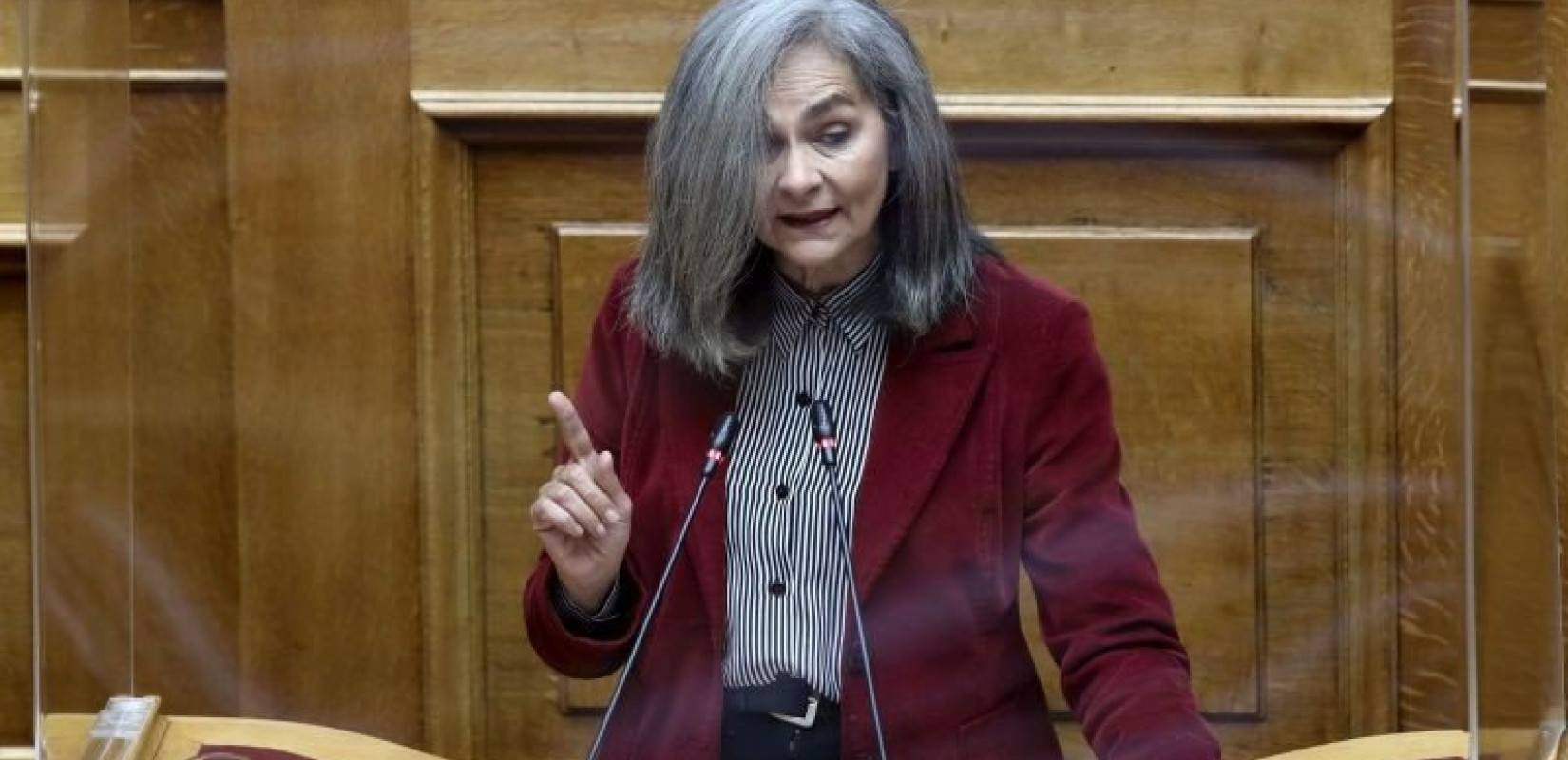  Πρόταση δυσπιστίας - Σ. Σακοράφα: «Οι υποκλοπές είναι βαρύ έγκλημα κατά της Δημοκρατίας»