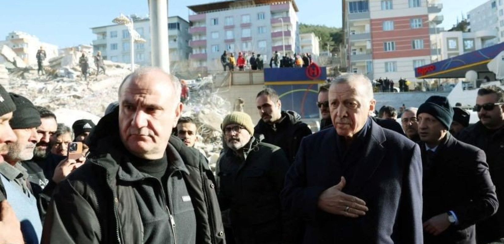 Τουρκία: Εβδομήντα οκτώ συλλήψεις για αναρτήσεις στα μέσα κοινωνικής δικτύωσης σχετικά με τον φονικό σεισμό