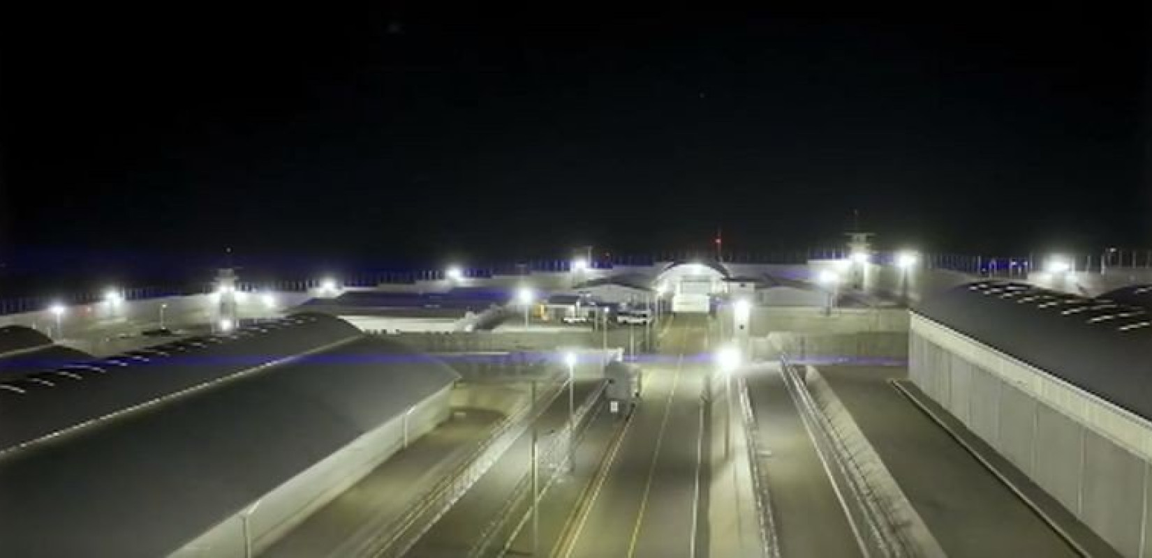 Ελ Σαλβαδόρ: Έφτιαξαν «τη μεγαλύτερη φυλακή της Αμερικής» - Προορίζεται για τον εγκλεισμό ως και 40.000 «μαρέρος» (βίντεο)