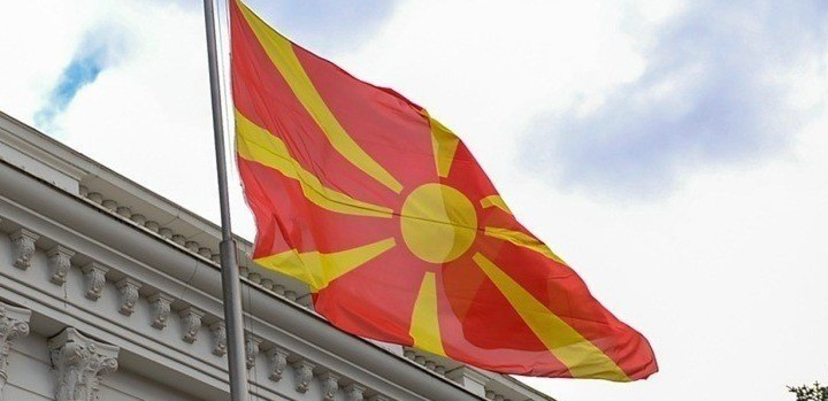 Βόρεια Μακεδονία: Υπέγραψε το δάνειο 500 εκατ. ευρώ από την Ουγγαρία