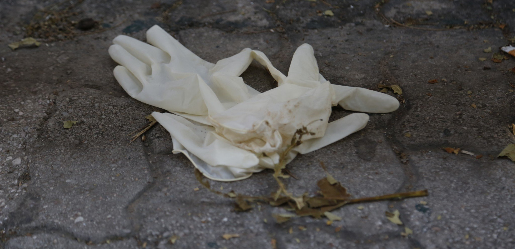 Ο ΕΟΦ ανακαλεί χειρουργικά γάντια