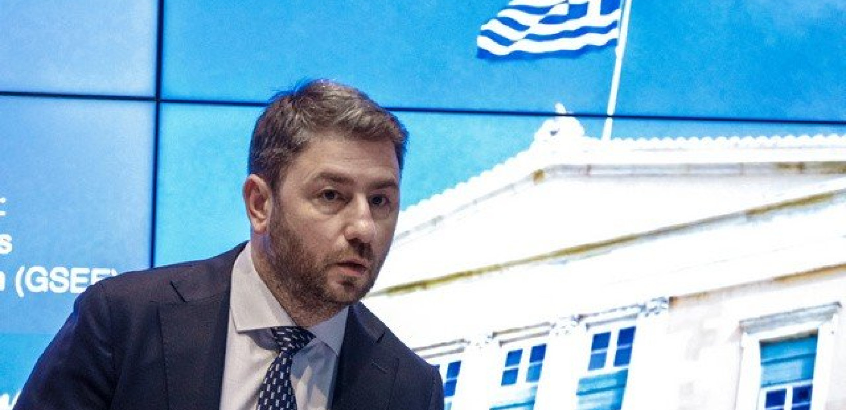 ΠΑΣΟΚ-ΚΙΝΑΛ: «Δεν είμαστε όλοι ίδιοι...»