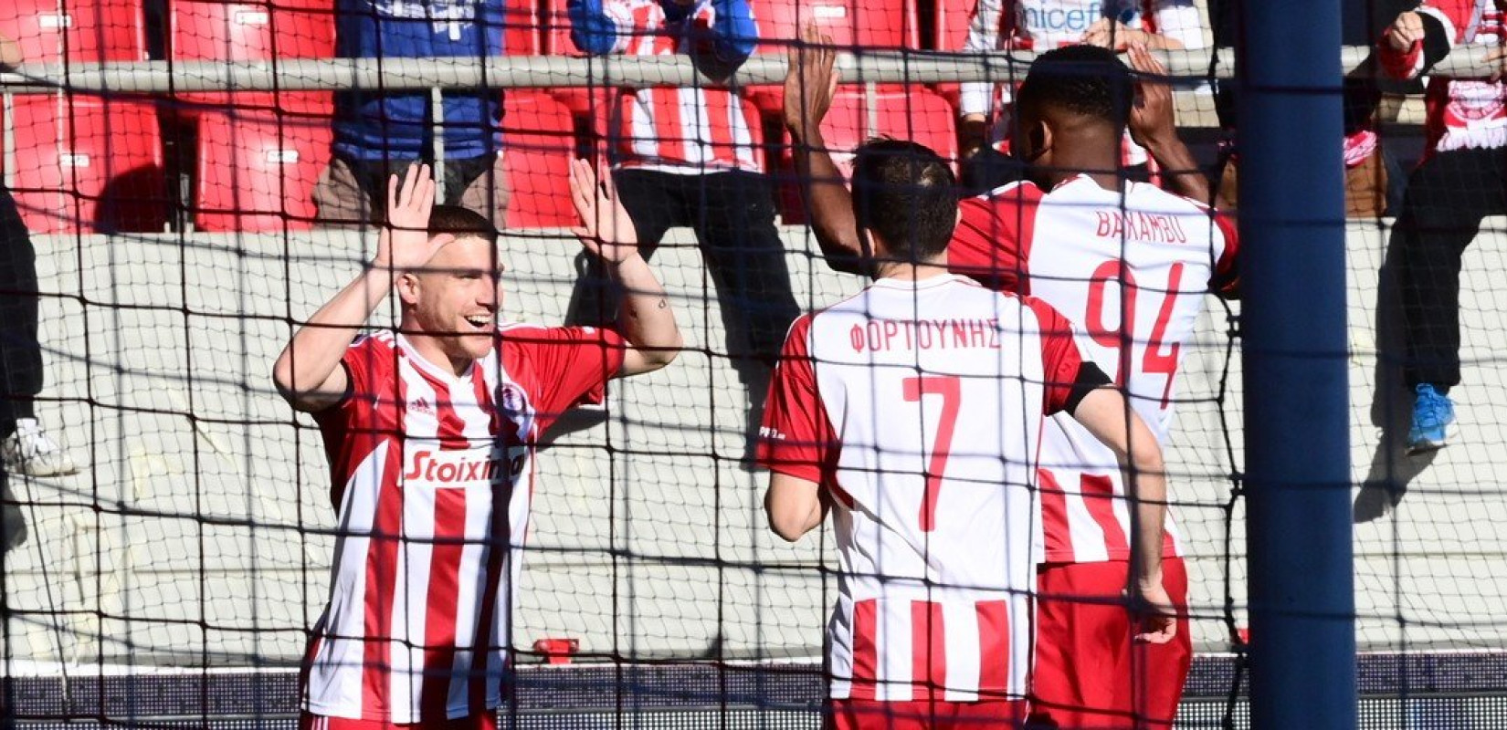 Super League: Ο Ολυμπιακός συνέτριψε με εξάρα τον Λεβαδειακό