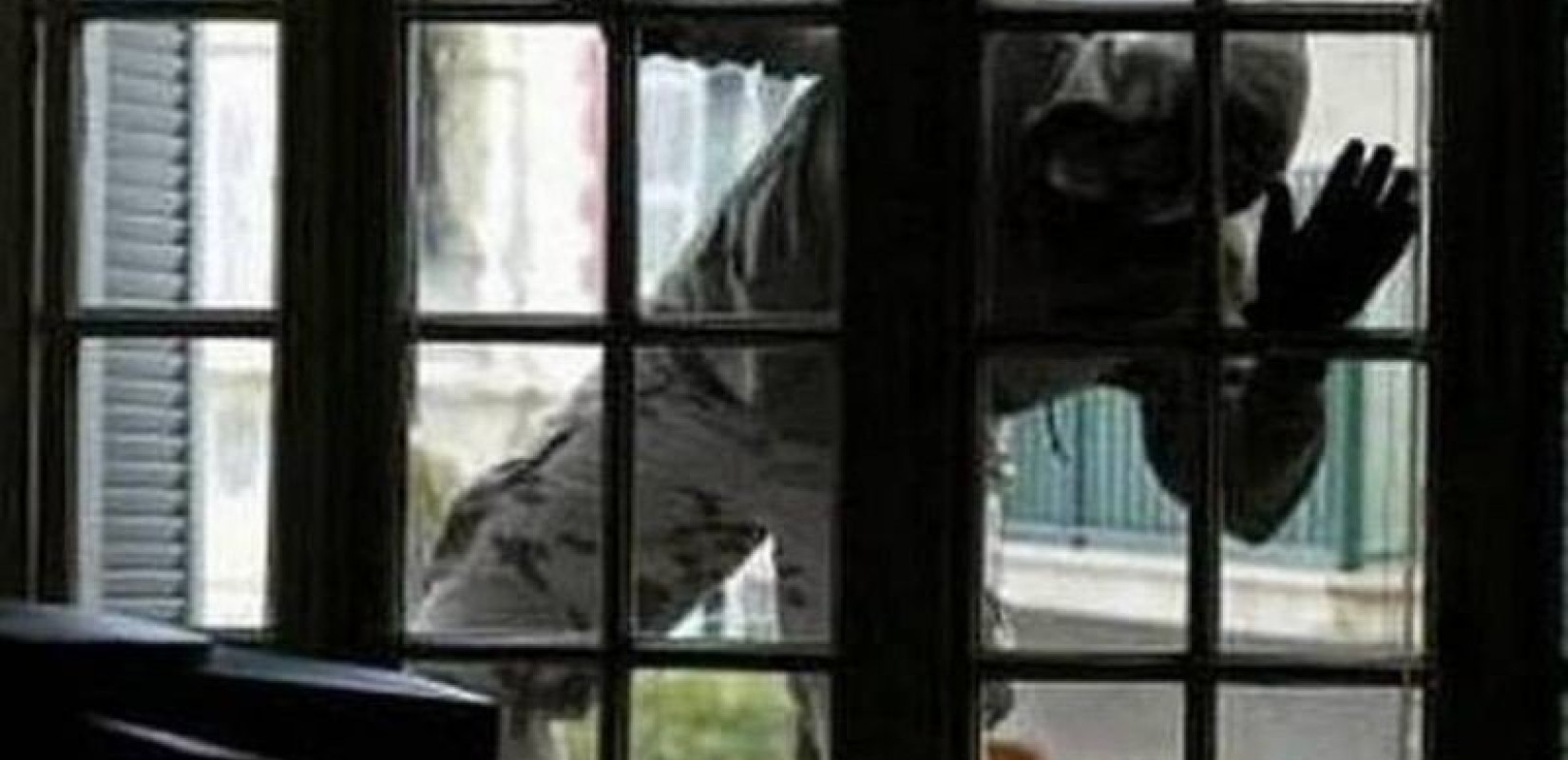 Θεσσαλονίκη: Έβαλε τσιλιαδόρο, «μπούκαρε» από την μπαλκονόπορτα αλλά τον τσάκωσαν
