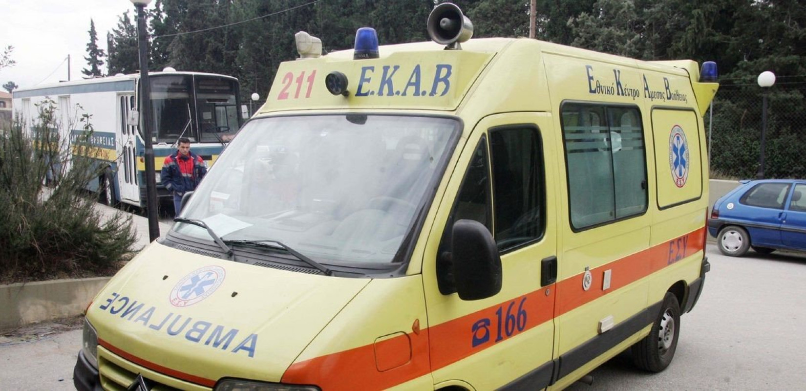Πράξη αγάπης στην Κατερίνη: Συνταξιούχος δώρισε υπερσύγχρονο όχημα στο ΕΚΑΒ Πιερίας (βίντεο)
