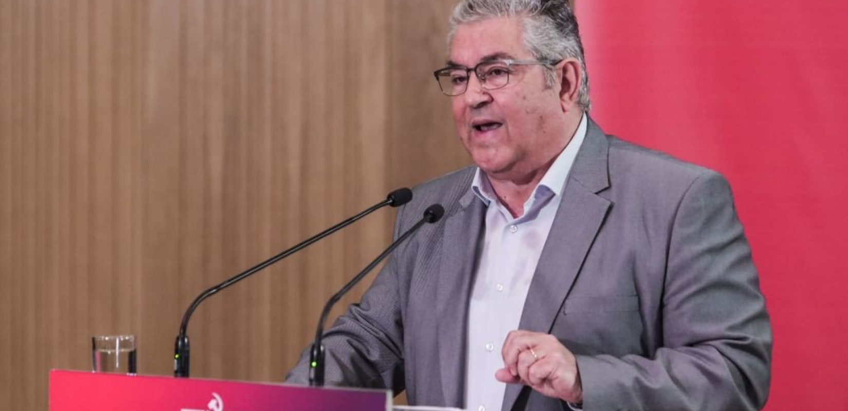 Το  ΚΚΕ καταγγέλει ως κατάπτυστη την απόφαση των ΗΠΑ για απαγόρευση εισόδου στις Παλαιστινιακές αρχές Το  ΚΚΕ καταγγέλει ως κατάπτυστη την απόφαση των ΗΠΑ για απαγόρευση εισόδου στις Παλαιστινιακές αρχές