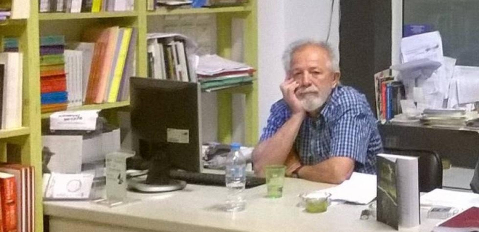 Πέθανε ο ακτιβιστής συγγραφέας Γιώργος Κολέμπας Πέθανε ο ακτιβιστής συγγραφέας Γιώργος Κολέμπας