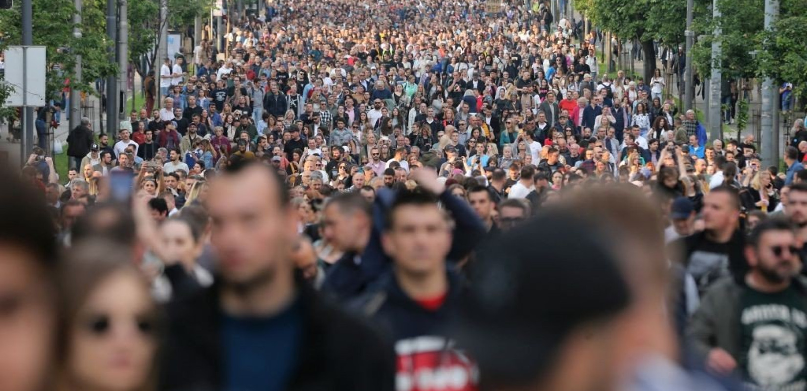 Σερβία: Συνεχίζονται οι διαδηλώσεις ενώ η κυβέρνηση φοβάται πιθανή εμπλοκή της Ρωσίας στα εσωτερικά της
