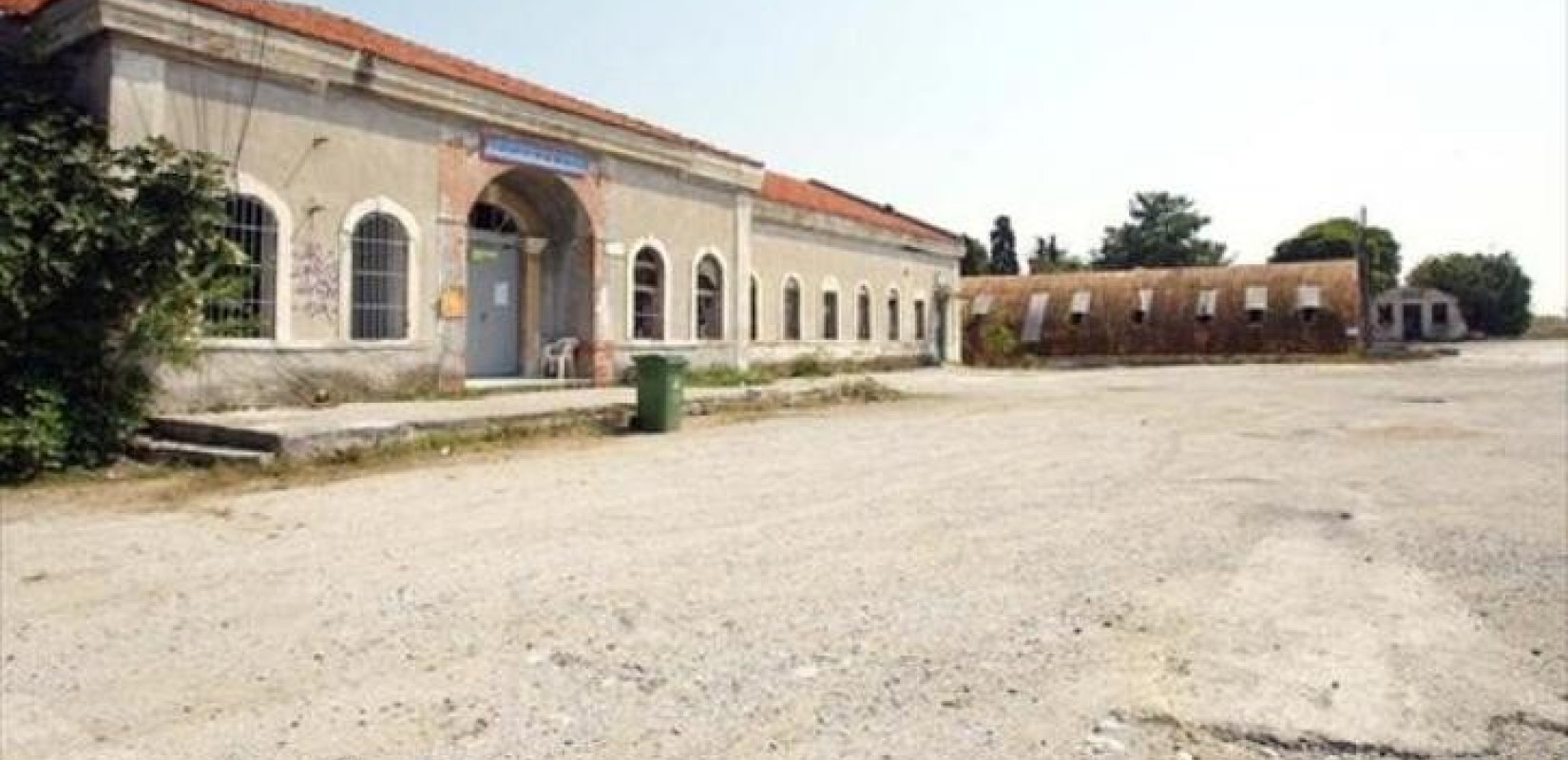 Θεσσαλονίκη: Ανήλικοι προκάλεσαν βανδαλισμούς στο στρατόπεδο Κόδρα Θεσσαλονίκη: Ανήλικοι προκάλεσαν βανδαλισμούς στο στρατόπεδο Κόδρα