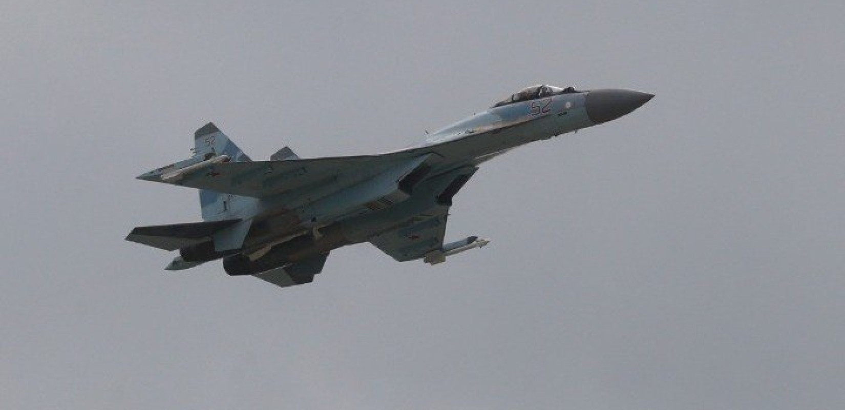 Ουκρανία; Ο στρατός ανακοίνωσε ότι κατέρριψε ρωσικό μαχητικό Su-35