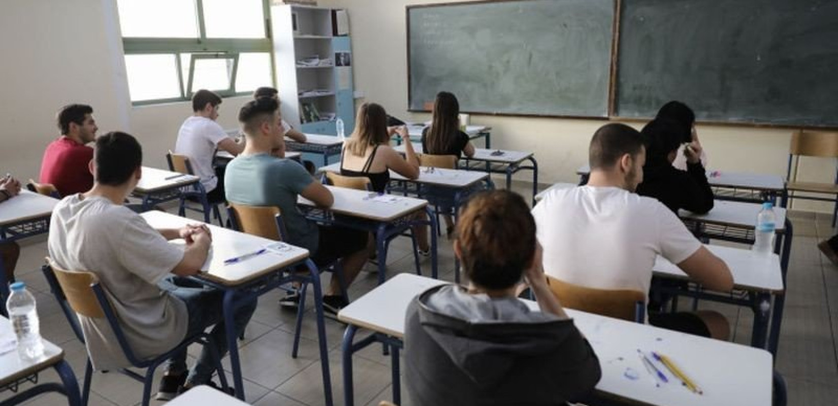Λύκεια: Σε ρυθμό ενδοσχολικών εξετάσεων από σήμερα χιλιάδες μαθητές - Το χρονοδιάγραμμα