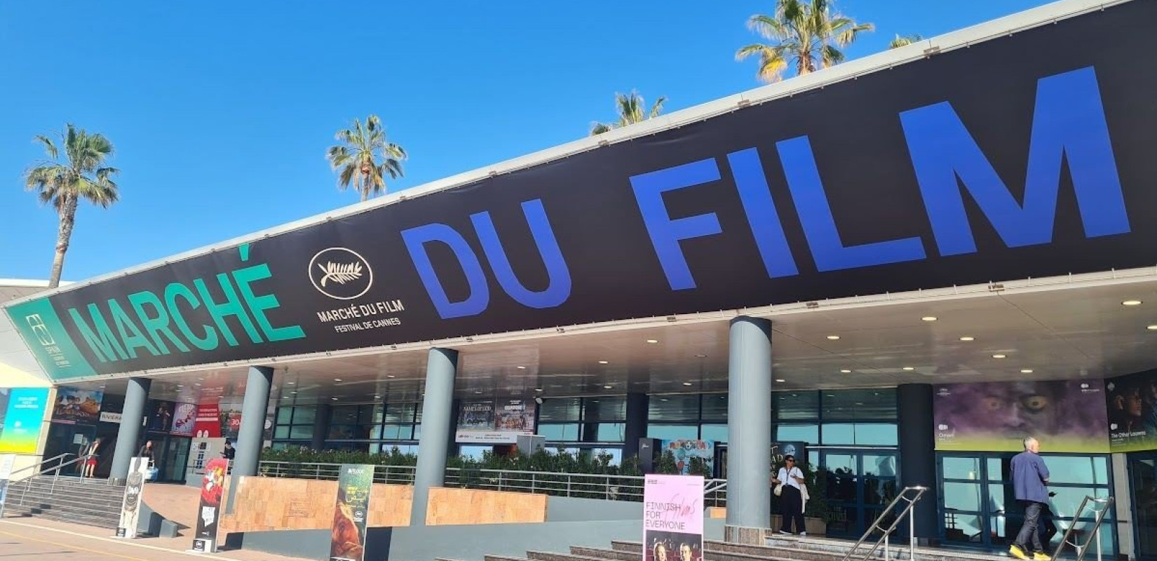 Γαλλία: Σαμποτάζ η διακοπή της ηλεκτροδότησης στην πόλη των Καννών