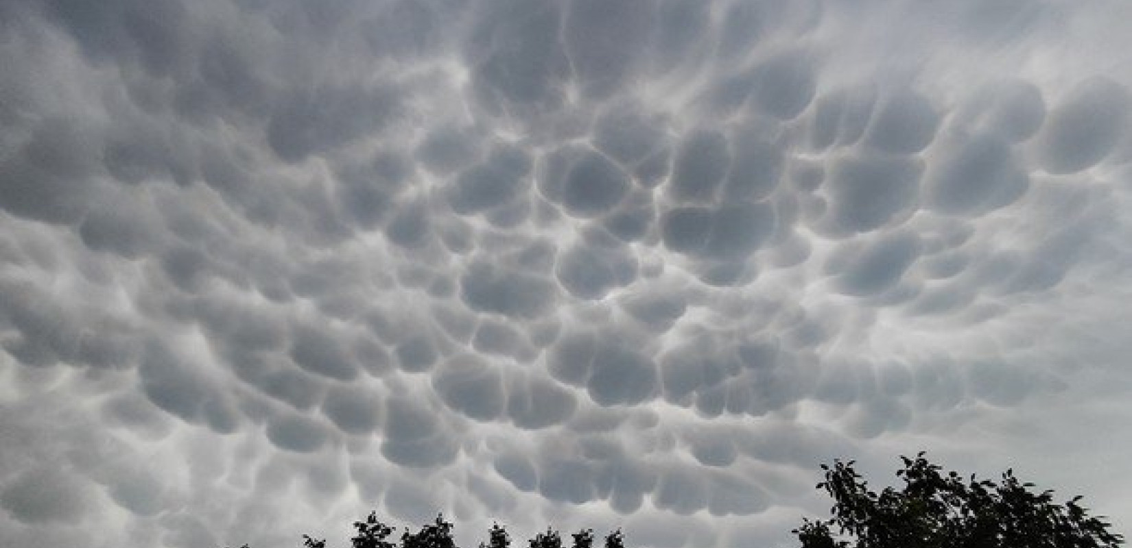 Αίθριος καιρός με τοπικές βροχές στην κεντρική Μακεδονία - Με καταιγίδες και ανέμους εννιά μποφόρ έρχεται ο Απρίλιος