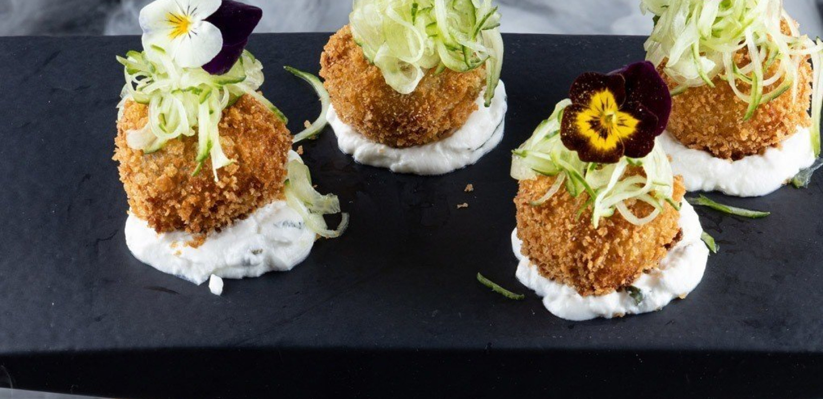 Αφιέρωμα: Καλοκαιρινή έξοδος στην Καλαμαριά - Γνωρίστε τα 20 από τα καλύτερα food & drink spots 