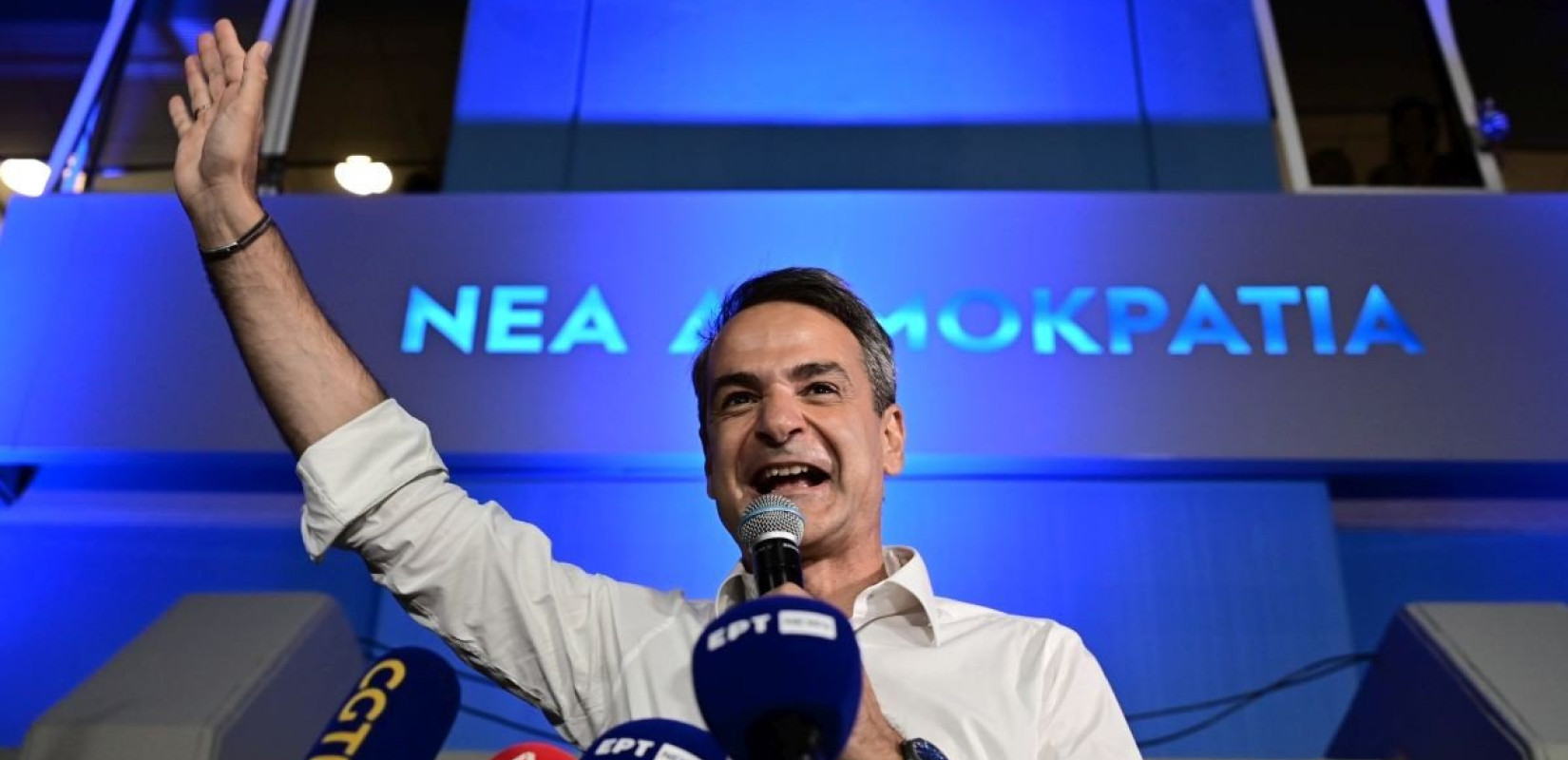 Ξεκινά η νέα θητεία Μητσοτάκη: Στις 13:00 η ορκωμοσία του - Το απόγευμα ανακοινώνεται η σύνθεση της νέας κυβέρνησης (βίντεο)