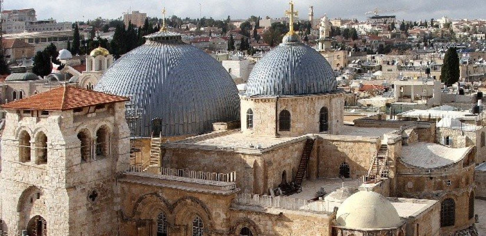 Ιεροσόλυμα: Κεκλεισμένων των θυρών οι τελετές του Πάσχα στον Πανάγιο Τάφο για τους Καθολικούς