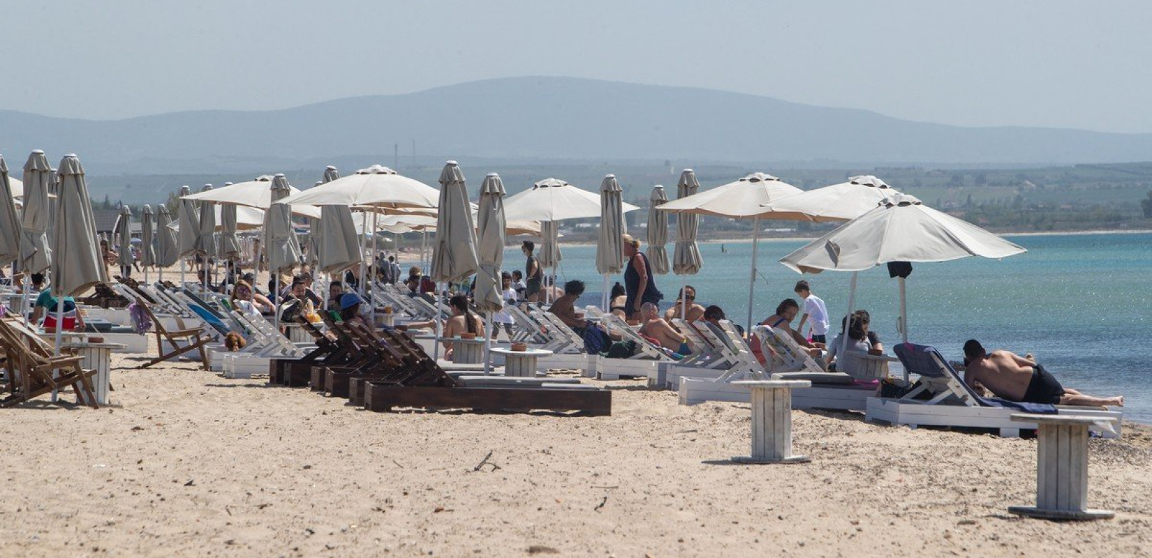 Και δροσερά και οικονομικά: Τα 40άρια στέλνουν τους Θεσσαλονικείς όπου έχει... νερό
