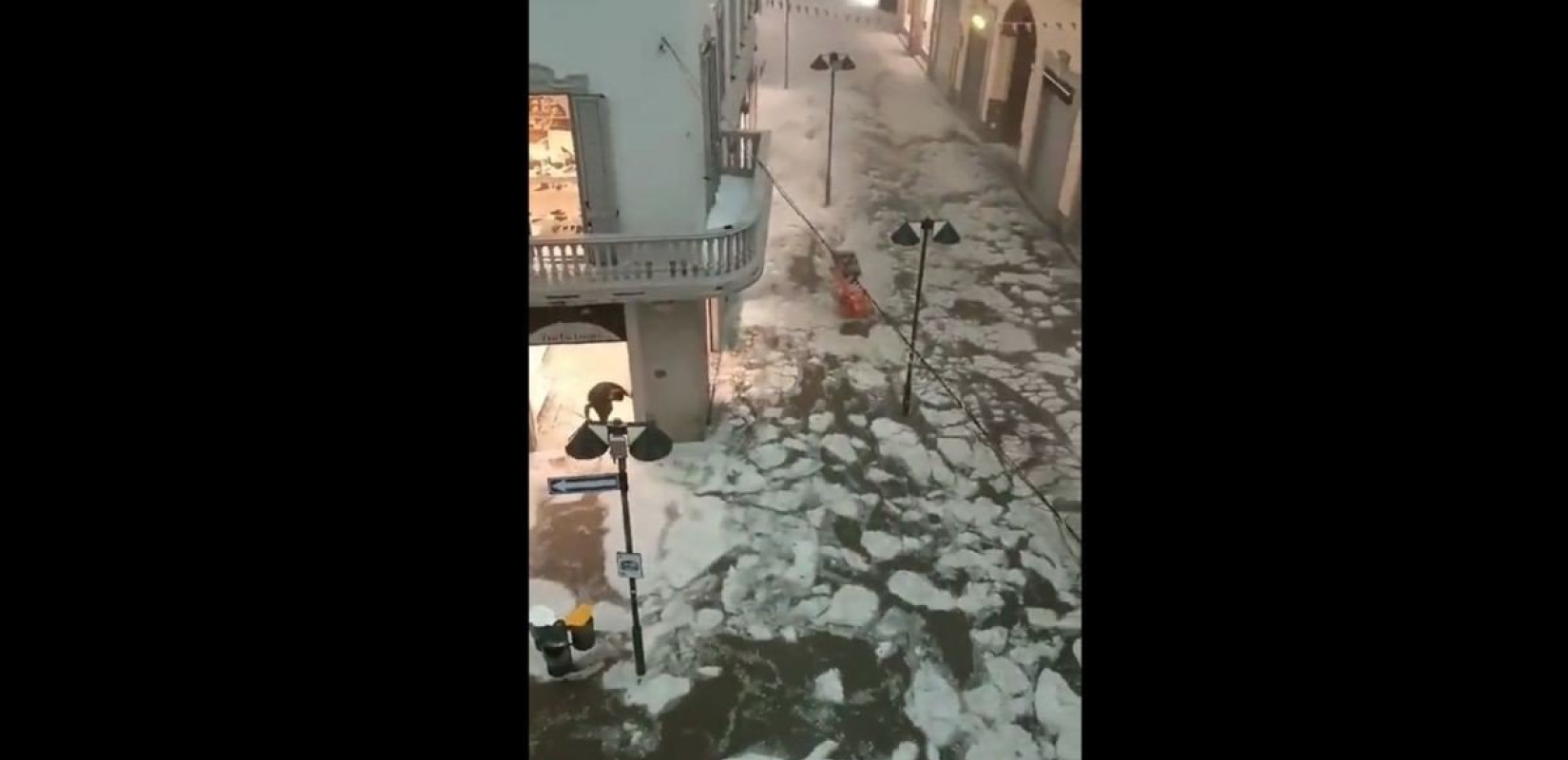 Ιταλία: Ζημιές σε σπίτια, πλημμύρες και τραυματισμοί από χαλαζόπτωση στο Μιλάνο (βίντεο)