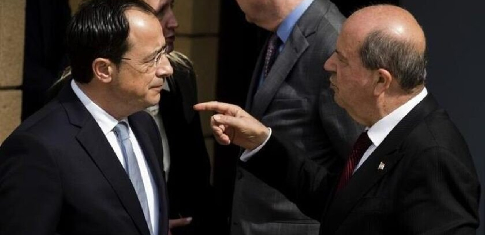Κύπρος: Πακέτο οκτώ σημείων κατέθεσε στη συνάντηση με τον Τουρκοκύπριο ηγέτη Τατάρ ο πρόεδρος Χριστοδουλίδης