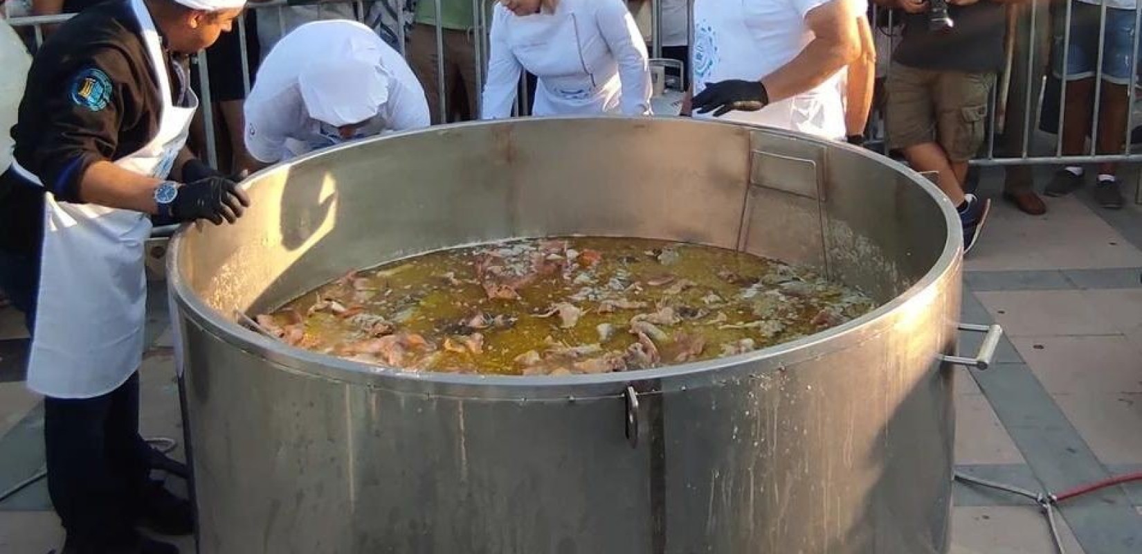 Σητεία: Στα ρεκόρ Γκίνες για τη μεγαλύτερη κακαβιά του κόσμου (φωτ.)