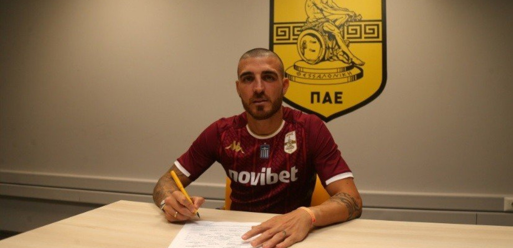 Επισημοποιήθηκε η επιστροφή του Βέλεθ στον Άρη - «Ξέρω ότι κάποιοι φίλαθλοι είναι πικραμένοι μαζί μου»