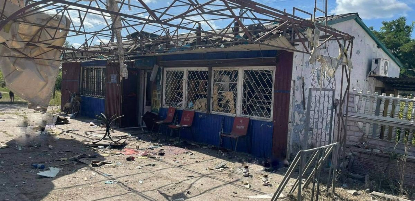 Πόλεμος στην Ουκρανία: Τρεις νεκροί από ρωσικές επιθέσεις στη Χερσώνα και στο Χάρκοβο (φωτ.)