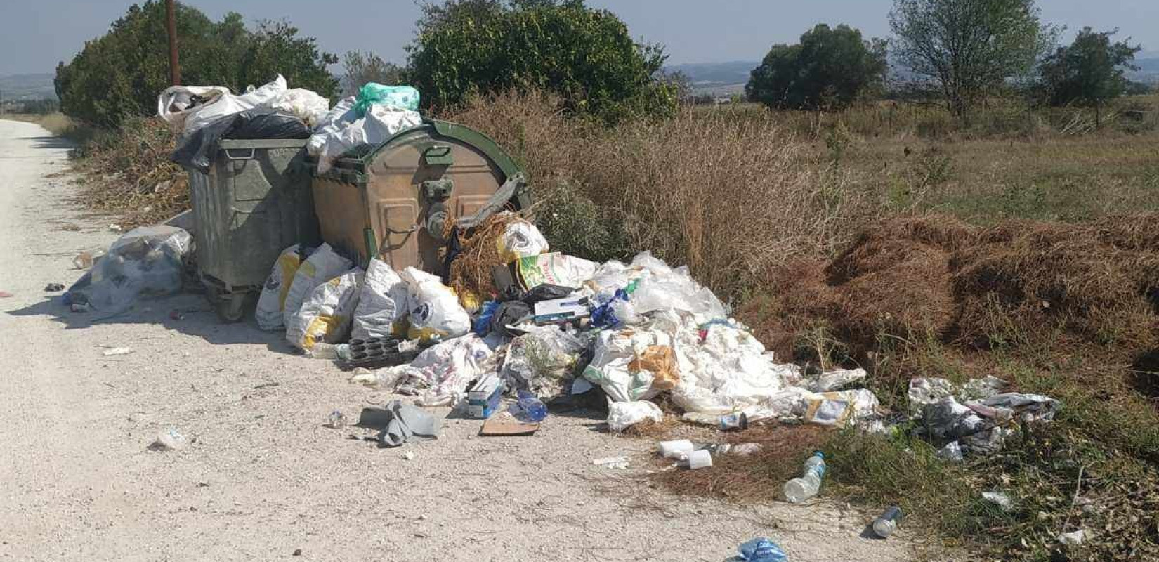 Ωραιόκαστρο: Κατέρρευσε η αποκομιδή των σκουπιδιών και η καθαριότητα στο δήμο - "ΝΕΑ ΑΡΧΗ" από την παράταξη “Μαζί για τον Τόπο μας” του Πέτρου Αταμιάν