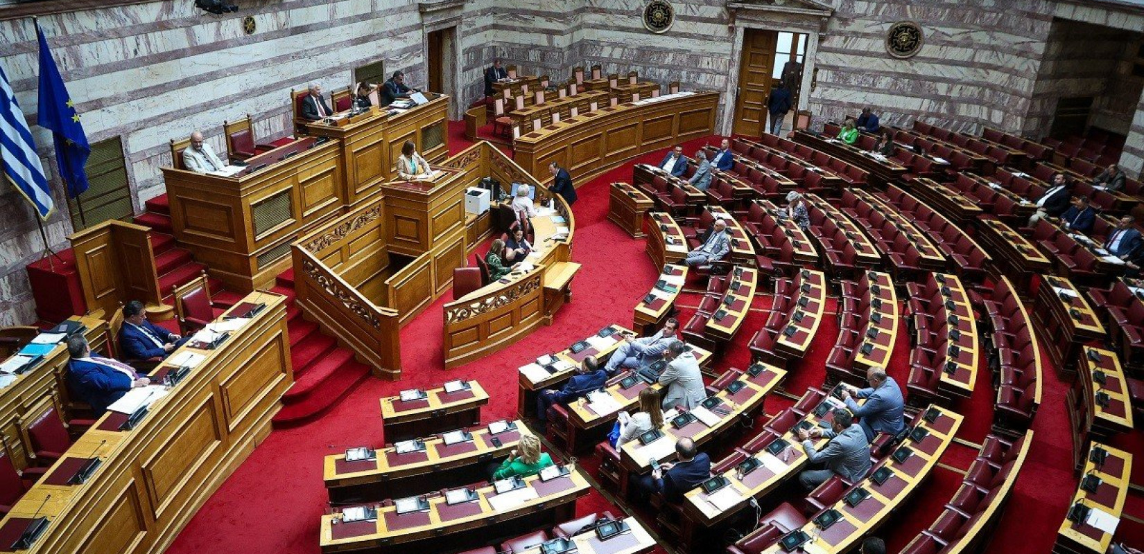 Τι προβλέπει το νομοσχέδιο για την επιστολική ψήφο - Στη Βουλή σήμερα, για επεξεργασία στην αρμόδια επιτροπή