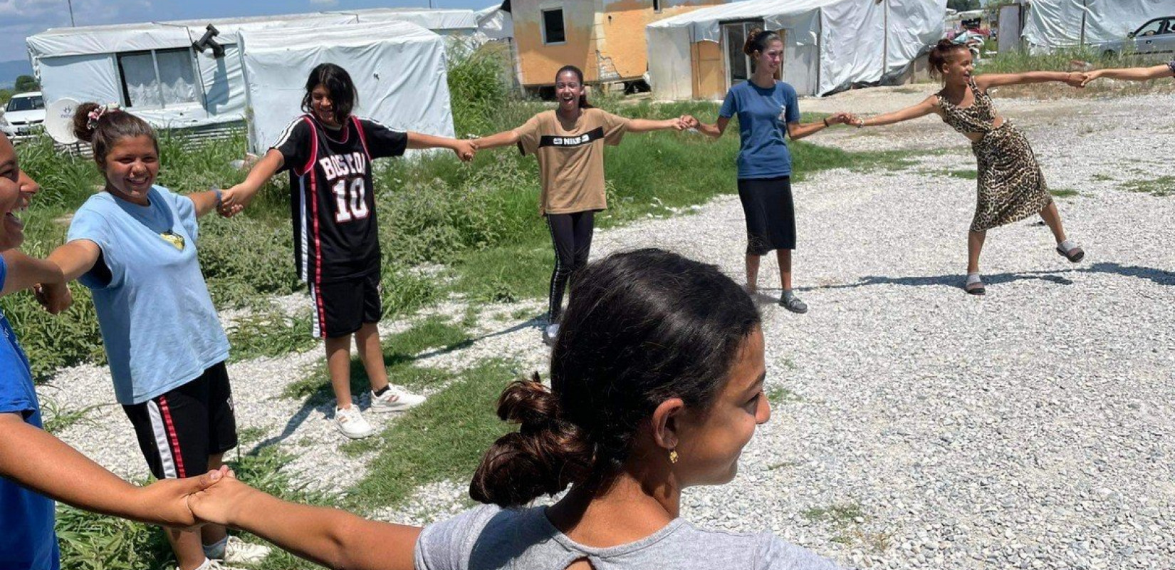 Περηφάνια και αυτοπεποίθηση για νέους και γυναίκες Ρομά