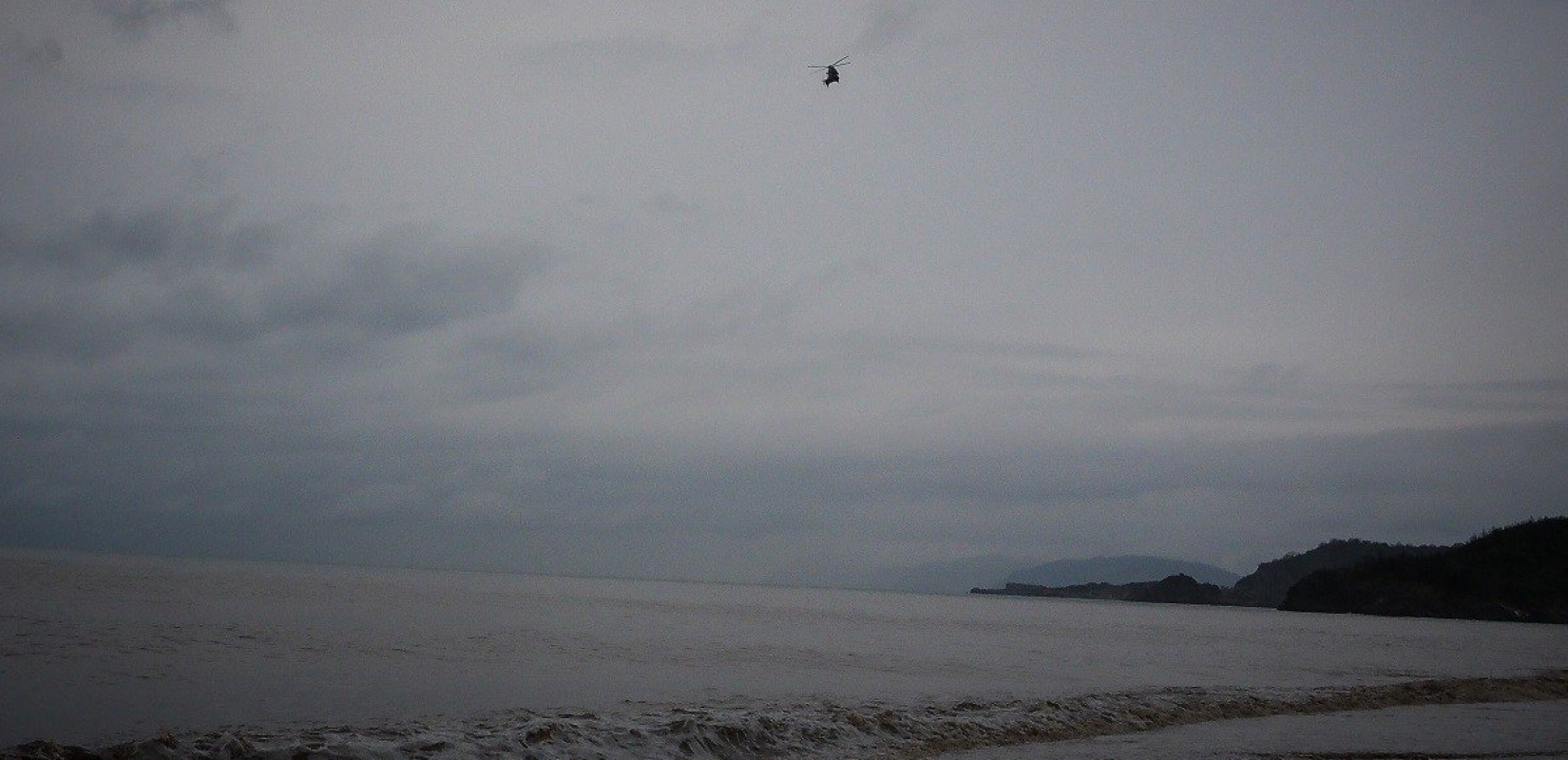 Βόρεια Εύβοια: Ο πιλότος προσπαθούσε να εγκαταλείψει το μοιραίο ελικόπτερο πριν βυθιστεί